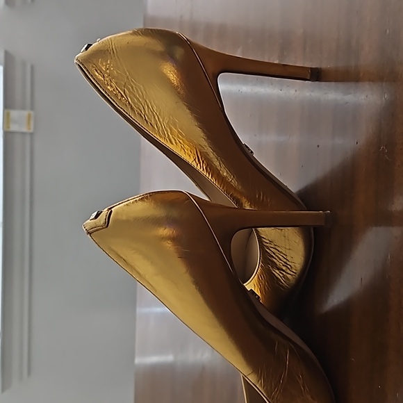 Sam Edelman Gold Stiletto Pumps - Picture 8 of 8